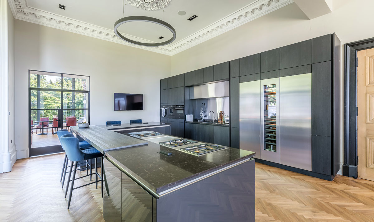 Contemporary Kitchen